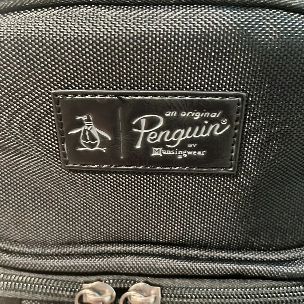 ORIGINAL PENGUIN 9 Pocket Laptop Backpack Padded back & straps - Black - Picture 8 of 16